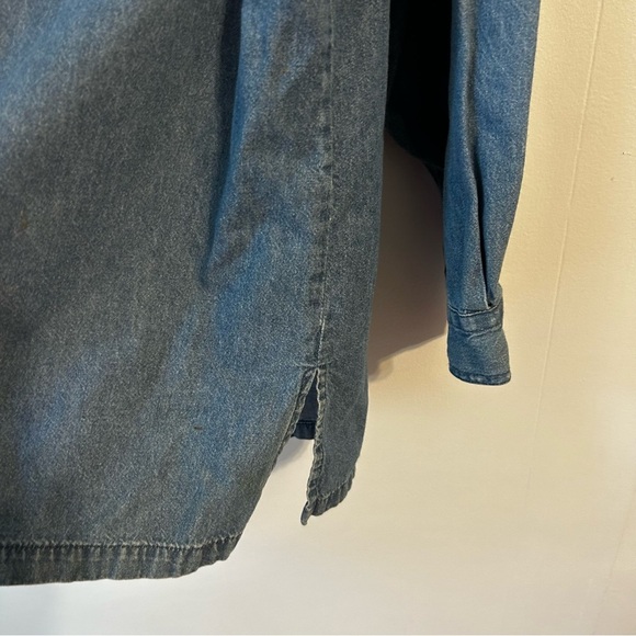 Embroidered Denim Shirt with Beaded Details women’s 1x. Dolphin bedazzled ocean. - Picture 8 of 12